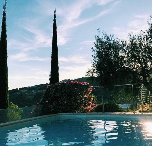 Uliveto Saglietto Agriturismo A Poggi Apartments Империя Экстерьер фото
